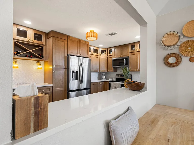 411 N Arizona Dr — Photo 12