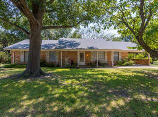 120 Royal Ln, Commerce, TX 75428