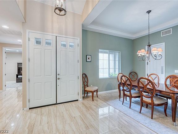 5th image of 10250 Sunset Gardens Dr