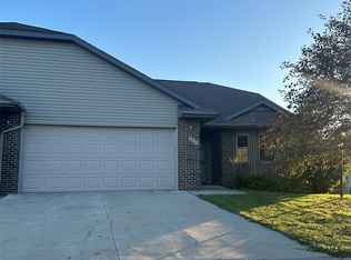 507 Edgebrook Ct, Marshalltown, IA 50158