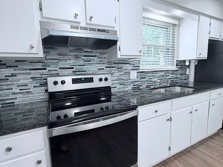 2311 Old Saint Augustine Rd — Photo 7