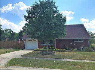 5000 Neptune Ln, Dayton, OH 45424