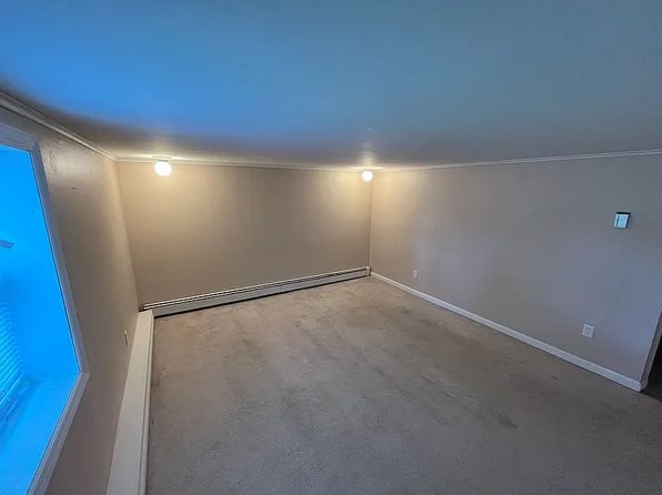 224 Vanderbilt Blvd #2