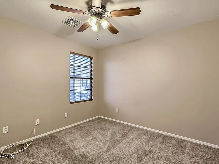 7460 S 31st Pl — Photo 10