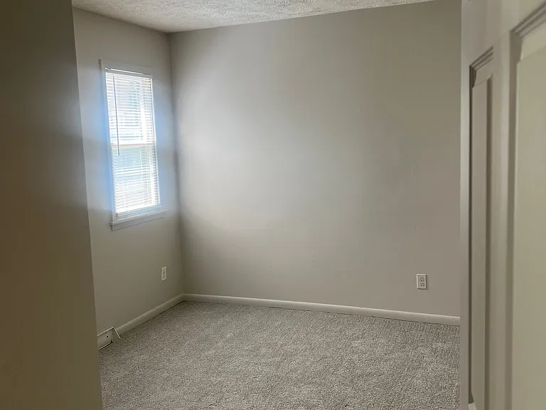 5333 Curtis Ave — Photo 11
