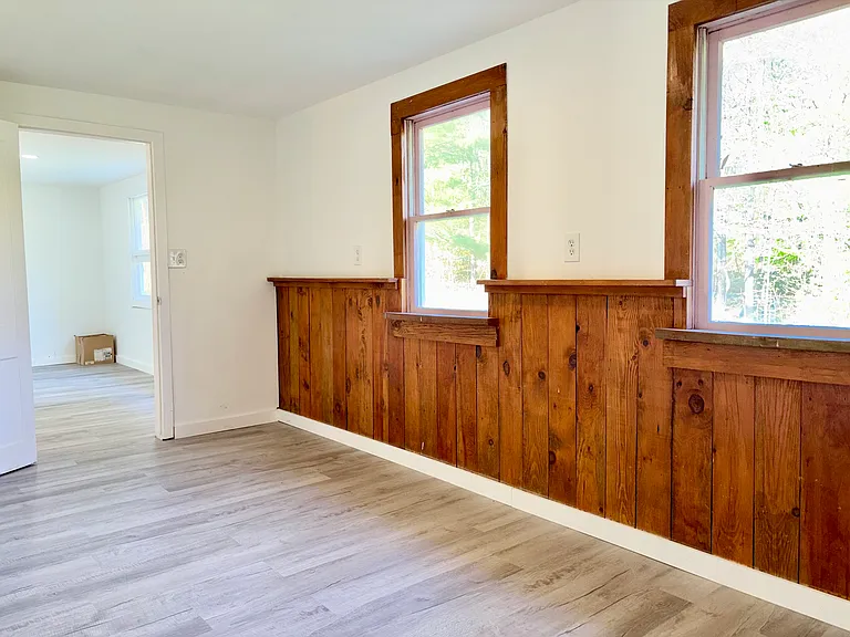260 Caniff Rd #1R — Photo 5