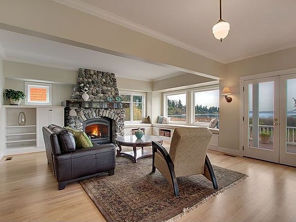 5th image of 1245 Hawley Way NE