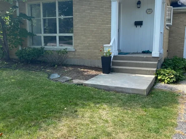 4818 Woodland Ave, Western Springs, IL 60558