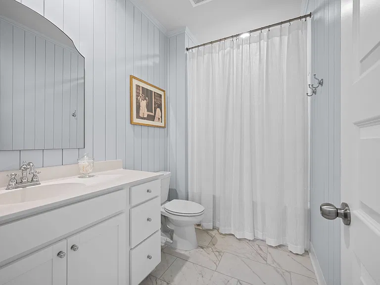 131 Archdale St — Photo 20