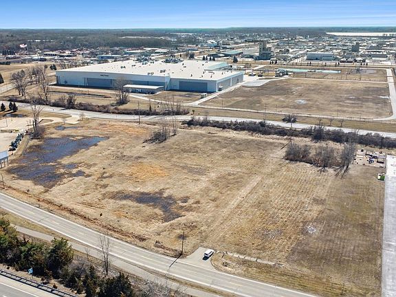 3rd image of 1240 James Savage Rd