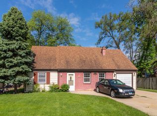 205 Lawton Ln, Bolingbrook, IL 60440