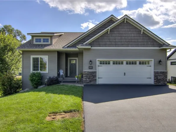 1923 Saint Andrews Drive, Altoona, WI 54720