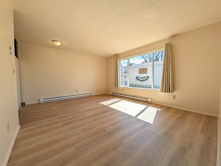 Chelsea Manor Apartments — Photo 26