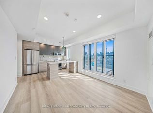 484 Spadina Ave #211, Toronto, ON M5S 0E4