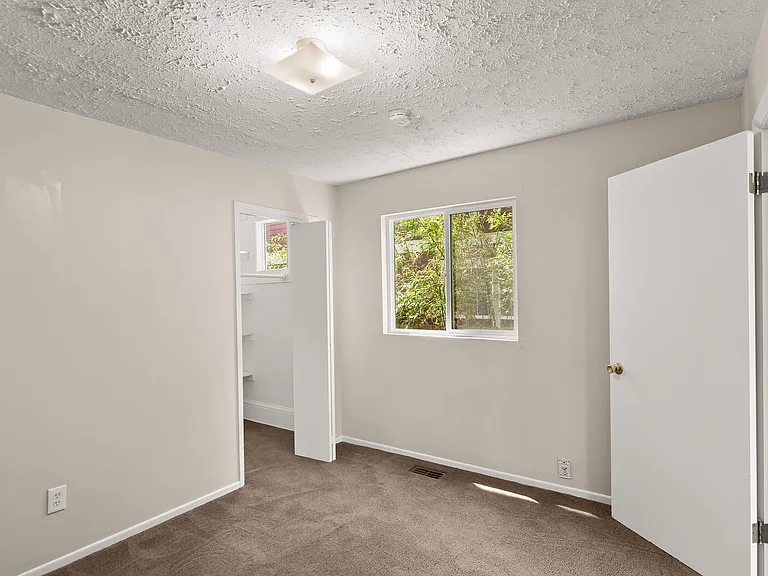 7110 SE Cora St — Photo 13
