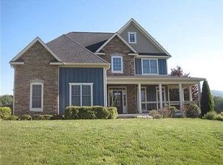 62 Willow Bnd, Candler, NC 28715