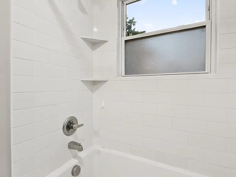 2209 Lindell Ave — Photo 35