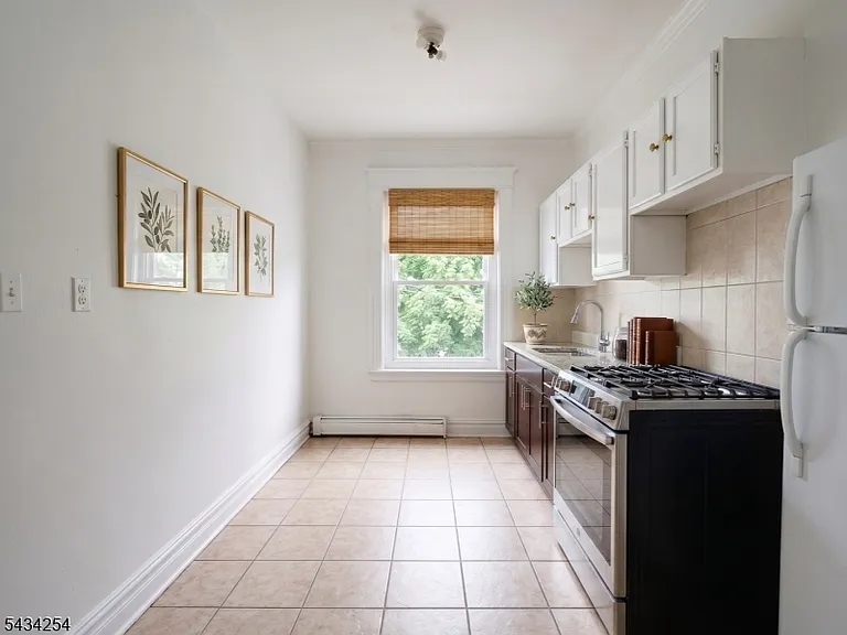 320 Central Ave — Photo 5