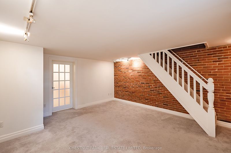 Toronto Townhouse for rent - 2 Bedrooms — photo 11