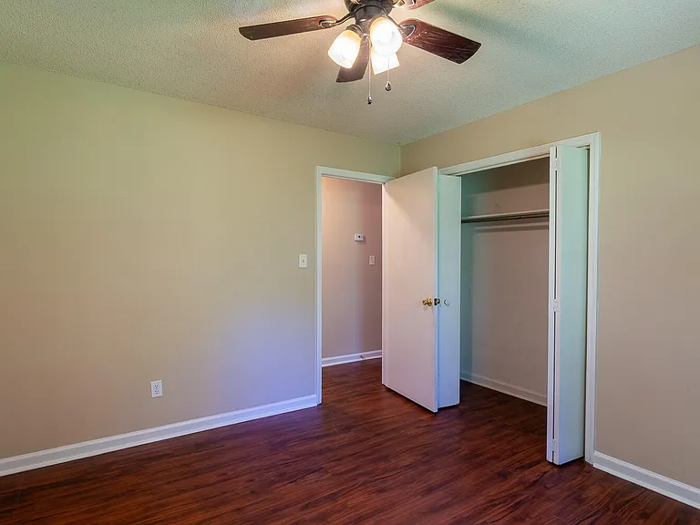 433 Evans Mill Dr #B — Photo 12