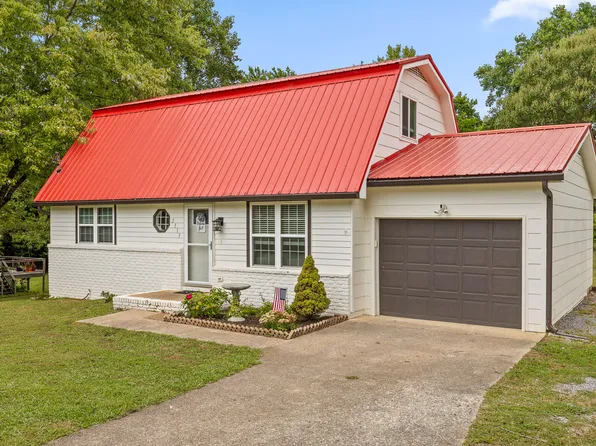 2113 Dallas Lake Rd, Soddy Daisy, TN 37379