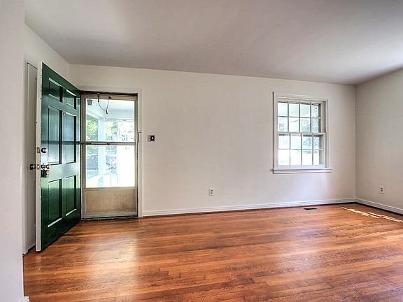 5th image of 6419 Millhiser Ave