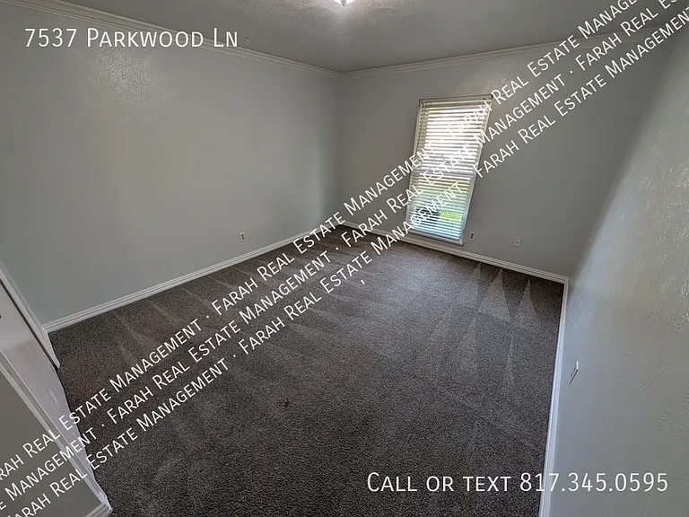 7537 Parkwood Ln — Photo 13