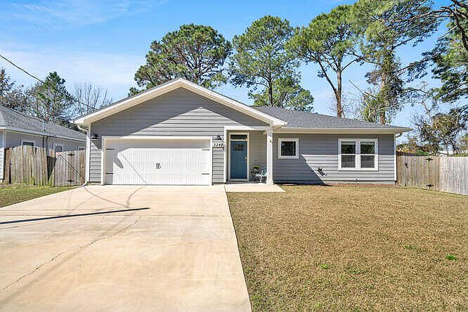 2247 Wind Trace Rd N Navarre Fl 32566 Mls 943255 Zillow