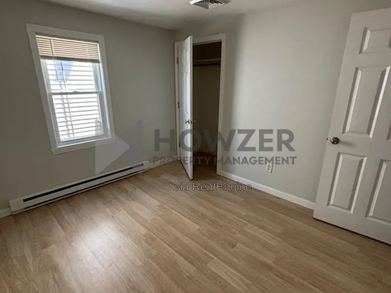 1029 Iyannough Rd #1D — Photo 4