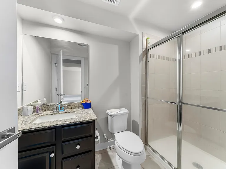 305 Goodwick Dr — Photo 24