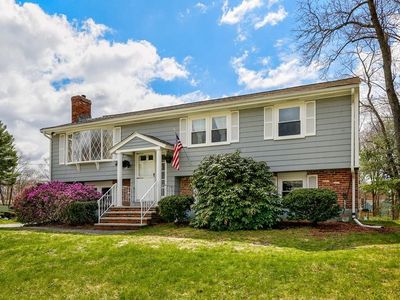 90 E Vanston Rd, Stoughton, MA, 02072