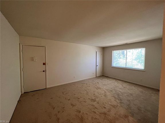 3rd image of 5608 Raylaine Dr APT E