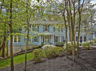 8017 Flint St, Springfield, VA 22153