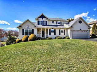 20 Mountain Ash Dr, Hanover, PA 17331