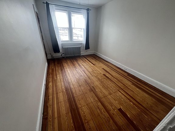 4th image of 711 N 8th St Floor 2