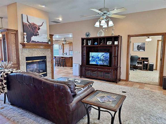 5th image of 16 NW Eagle Mountain Rd