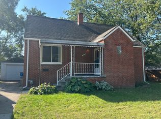 826 E Lincoln Ave, Madison Heights, MI 48071