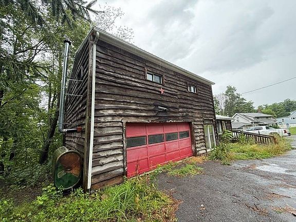 3rd image of 113 Place Lafayette Ln