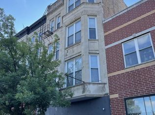 1852 S Blue Island Ave #4R, Chicago, IL 60608