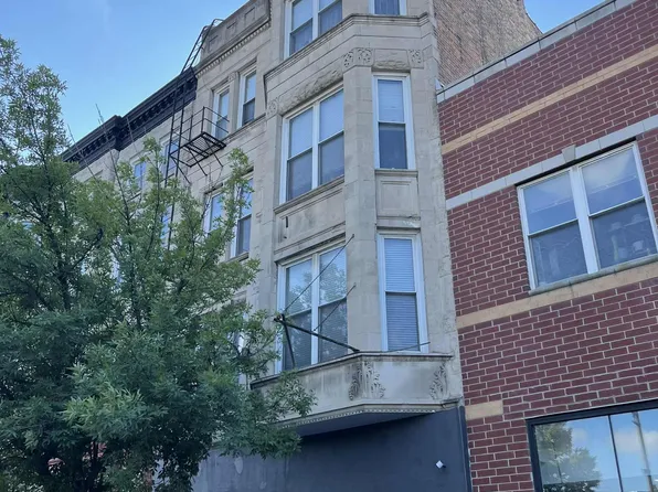 1852 S Blue Island Ave #2R, Chicago, IL 60608