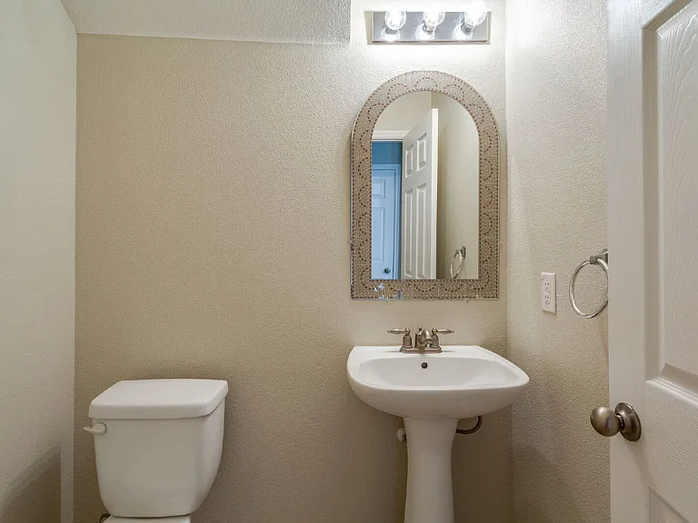 4168 Kyndra Cir — Photo 12