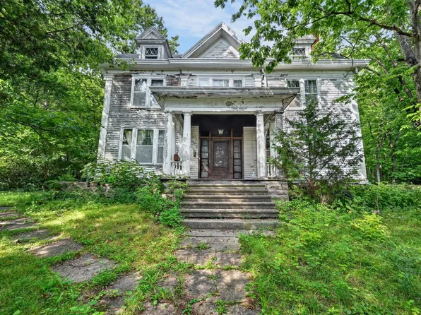 336 Sunnyside Ave, Aurora, IN 47001
