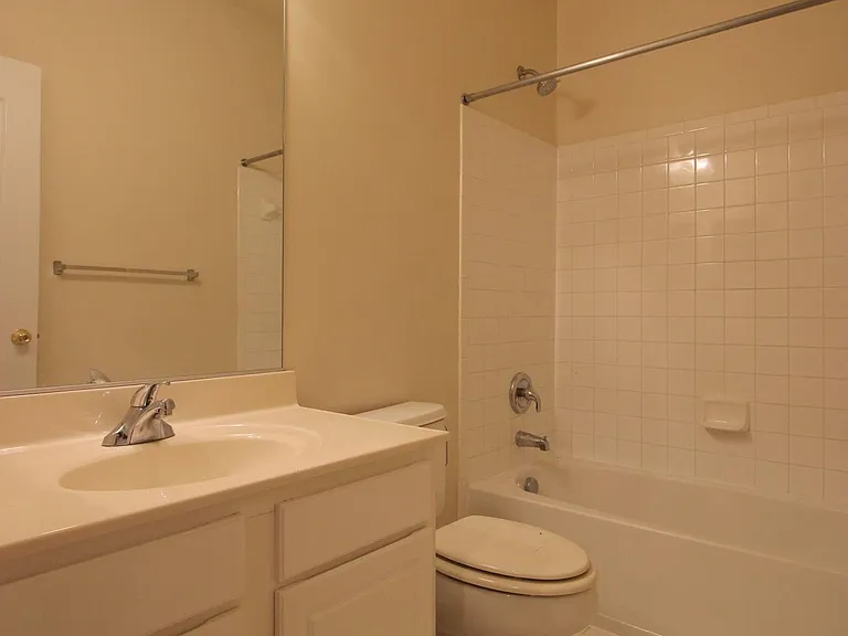 23802 Catawba Hill Dr #B — Photo 33