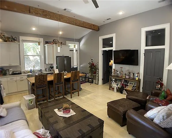 1 bed, 1.0 bath, 750 sqft, $1,800 — Photo 4