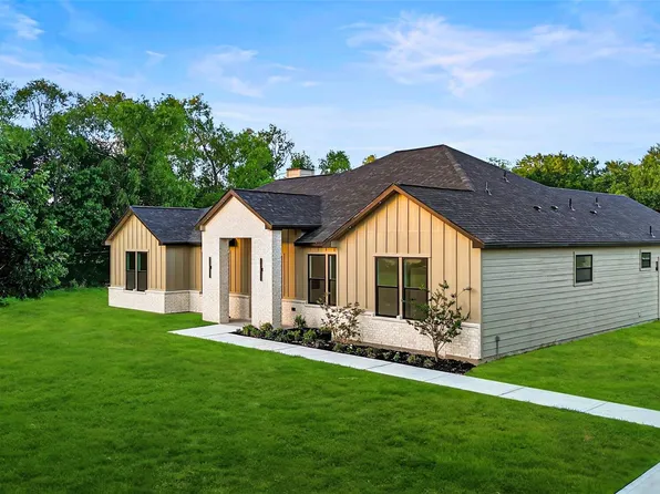 243 County Road 487, Dayton, TX 77535