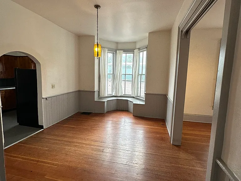 15 E Rio Grande St — Photo 7