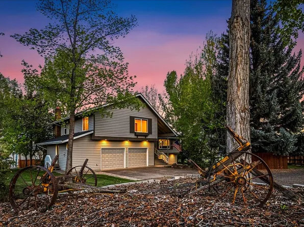 1176 NE Barnes Rd, Prineville, OR 97754