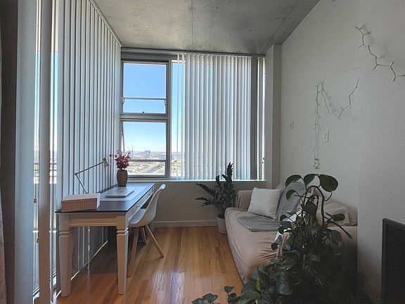 4th image of 1720 S Michigan Ave APT 1815