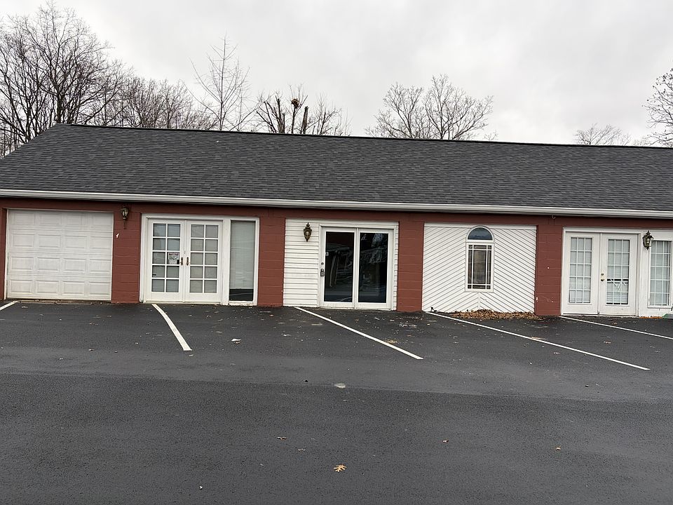 1st image of 340 S Main St