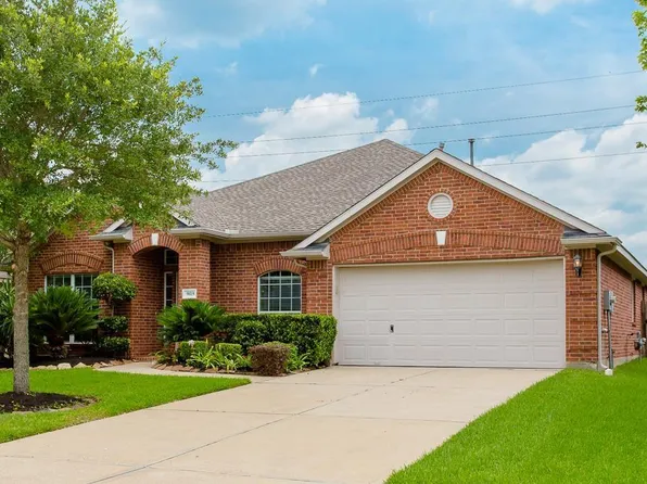 9019 Morningstar Dr, Sugar Land, TX 77479